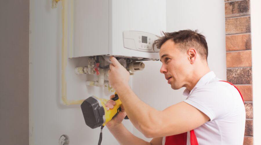 Expert burst pipe repair services in Alvin, IL